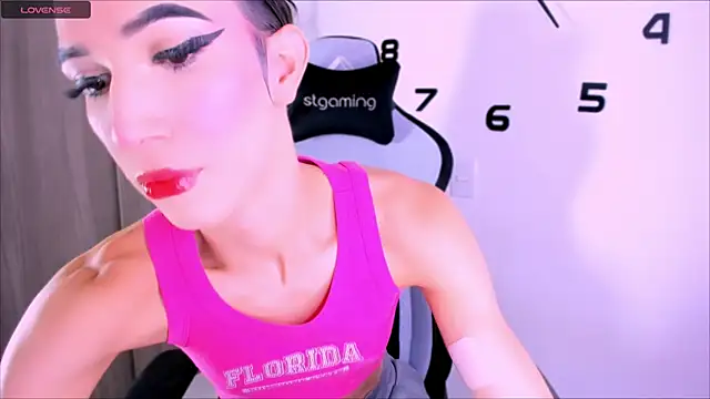 fhalon foxxxys  online show from September 2025 01:26:02 PM