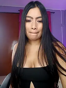 Snapshot of LunaaRosse chatting on October 2025 02:19:01 AM LunaaRosse online show from October 2025 02:19:01 AM