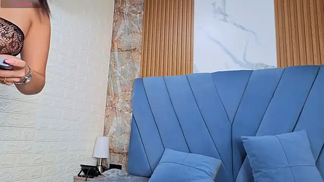 nathalia koch  online show from January 2026 09:39:02 PM