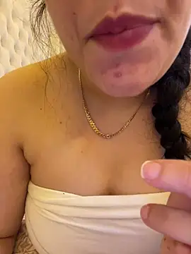 Snapshot of Bold-arabic-vibes chatting on April 2026 04:18:01 PM Bold-arabic-vibes online show from April 2026 04:18:01 PM