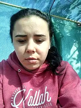 Snapshot of CutieMarine chatting on September 2025 12:09:02 PM CutieMarine online show from September 2025 12:09:02 PM