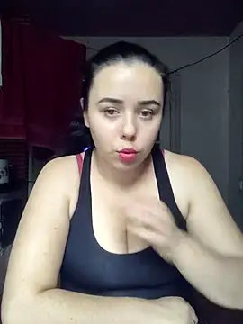 Snapshot of CutieMarine chatting on October 2025 10:03:01 AM CutieMarine online show from October 2025 10:03:01 AM