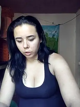 Snapshot of CutieMarine chatting on October 2025 10:37:02 AM CutieMarine online show from October 2025 10:37:02 AM