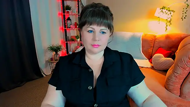 CrystaalStaar online show from April 2026 07:42:01 PM