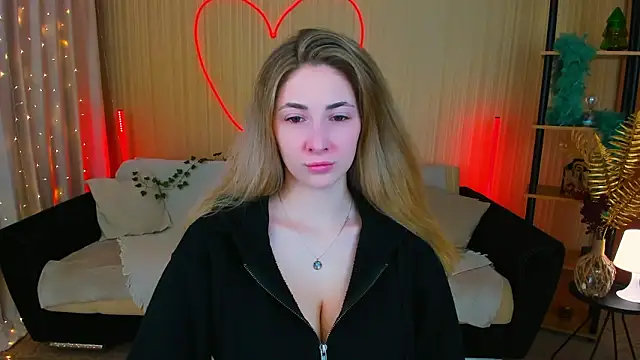 SensitiveSooul online show from February 2026 06:28:02 PM