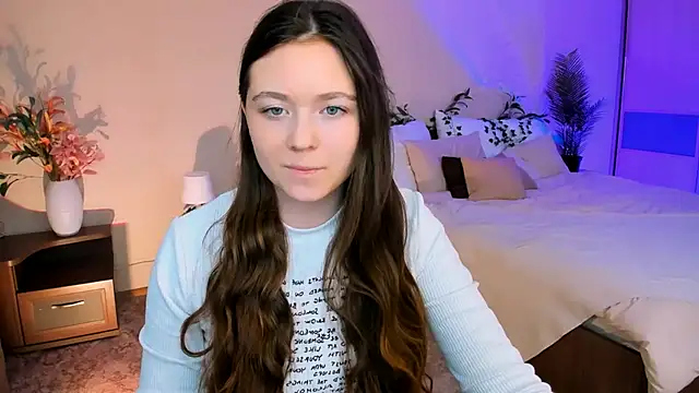 AlluringLookk online show from September 2025 12:49:02 PM