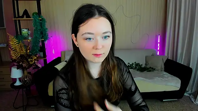 AlluringLookk online show from December 2025 04:14:02 PM