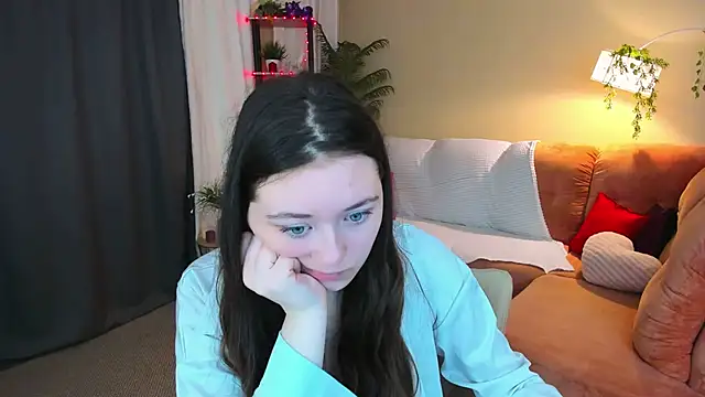 AlluringLookk online show from May 2026 04:17:02 AM