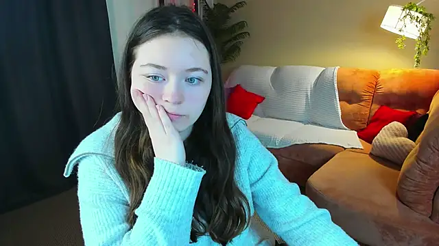 AlluringLookk online show from May 2026 03:23:01 AM