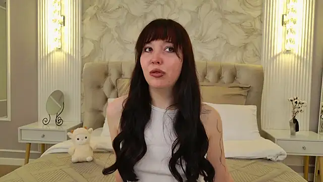 Snapshot of VanessaFields chatting on September 2025 03:06:02 PM VanessaFields online show from September 2025 03:06:02 PM