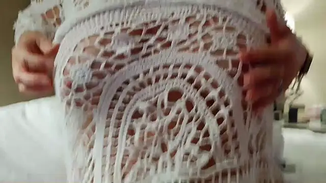 Snapshot of herguiltypleasure chatting on November 2025 12:46:02 AM herguiltypleasure online show from November 2025 12:46:02 AM