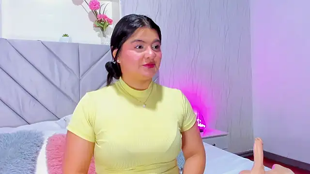 Snapshot of AmberSinner chatting on November 2025 11:09:02 AM AmberSinner online show from November 2025 11:09:02 AM