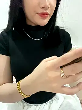 Beiiu 18 online show from October 2025 09:21:01 PM