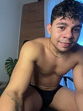 Snapshot of austin_spears_ chatting on November 2025 10:42:02 PM austin spears online show from November 2025 10:42:02 PM