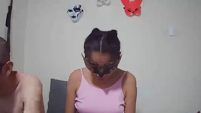 coplehot27 online show from October 2025 08:27:02 PM