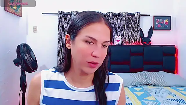 Snapshot of Azley_sweet chatting on April 2026 06:49:02 PM Azley sweet online show from April 2026 06:49:02 PM