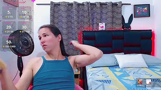 Snapshot of Azley_sweet chatting on May 2026 01:59:01 PM Azley sweet online show from May 2026 01:59:01 PM