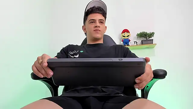 Mikecooper online show from January 2026 05:10:02 AM