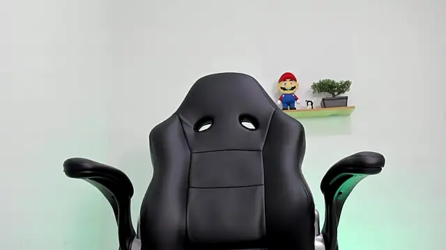 Mikecooper online show from February 2026 06:40:02 AM