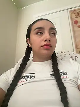 Snapshot of CharmingMaddie chatting on September 2025 02:42:02 PM CharmingMaddie online show from September 2025 02:42:02 PM