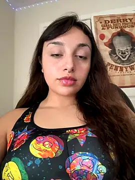 Snapshot of CharmingMaddie chatting on October 2025 04:42:01 PM CharmingMaddie online show from October 2025 04:42:01 PM