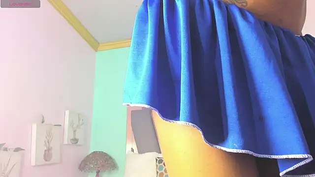 Violett Salvatore online show from May 2026 04:26:01 PM