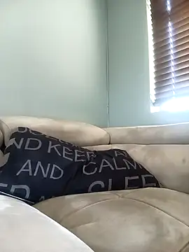 Snapshot of Thabo1004 chatting on October 2025 08:11:02 AM Thabo1004 online show from October 2025 08:11:02 AM