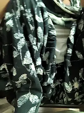 Love-pari077 online show from November 2025 01:05:02 AM