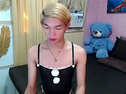 Snapshot of fuckerfriendsxx chatting on May 2026 10:39:02 PM fuckerfriendsxx online show from May 2026 10:39:02 PM