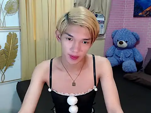 Snapshot of fuckerfriendsxx chatting on May 2026 12:27:02 AM fuckerfriendsxx online show from May 2026 12:27:02 AM