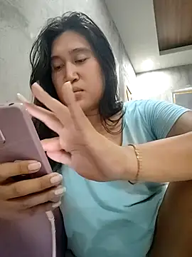 Snapshot of Romantic_Sabrina chatting on October 2025 10:08:02 PM Romantic Sabrina online show from October 2025 10:08:02 PM