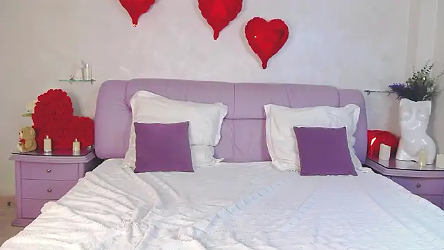 Snapshot of IsabelleDurand chatting on February 2026 02:50:02 PM IsabelleDurand online show from February 2026 02:50:02 PM