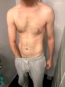 Snapshot of Frankieyyy1 chatting on November 2025 03:28:02 AM Frankieyyy1 online show from November 2025 03:28:02 AM