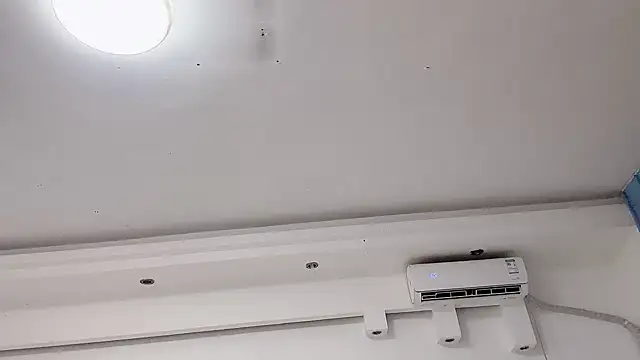 Snapshot of xiaojie2563 chatting on October 2025 12:02:02 PM xiaojie2563 online show from October 2025 12:02:02 PM