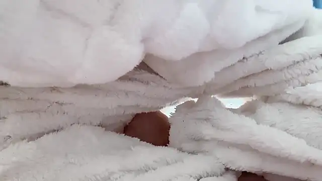 Snapshot of xiaojie2563 chatting on December 2025 11:26:02 AM xiaojie2563 online show from December 2025 11:26:02 AM