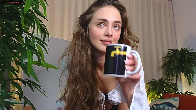 AliciaMellow online show from November 2025 03:38:02 AM