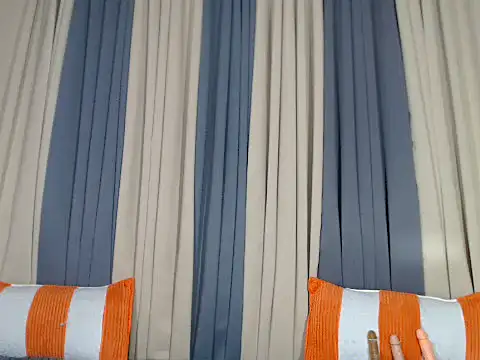 Trexiehot online show from December 2025 04:32:01 AM