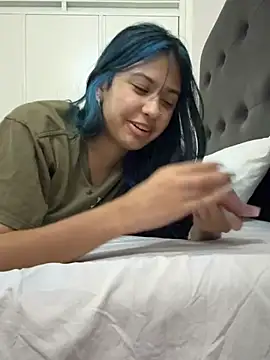 lynn9000 online show from March 2026 04:18:01 AM