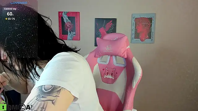 Michele Greenn online show from October 2025 01:03:02 AM