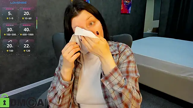 Michele Greenn online show from October 2025 01:04:02 AM