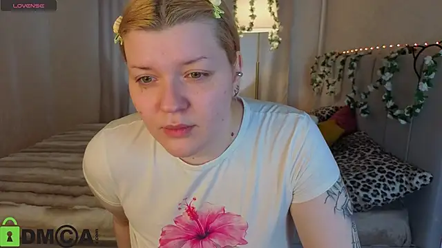 Michele Greenn online show from May 2026 01:14:02 AM
