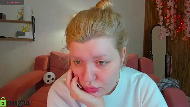 Michele Greenn online show from June 2026 01:03:01 AM