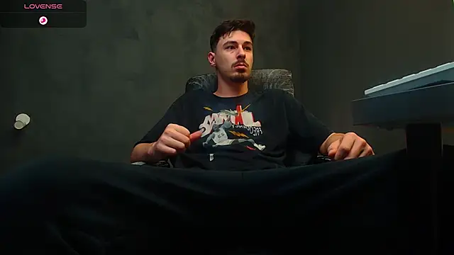 EnzoRace online show from September 2025 04:44:01 AM