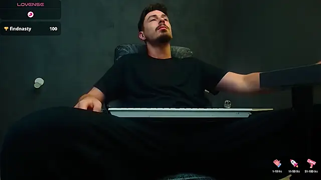 EnzoRace online show from September 2025 05:00:02 AM