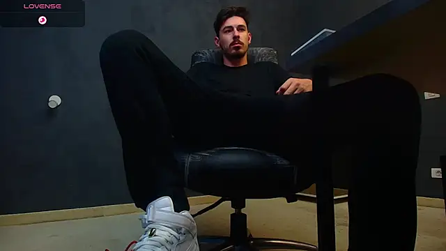 EnzoRace online show from September 2025 04:50:01 AM