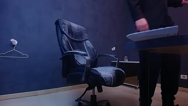 EnzoRace online show from February 2026 06:06:01 AM