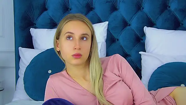 VictoriaHopsons online show from September 2025 06:36:01 AM