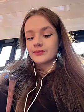 KittyQueeny online show from September 2025 02:11:02 PM