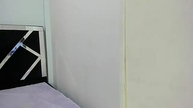 iisabella noa online show from October 2025 01:08:02 PM