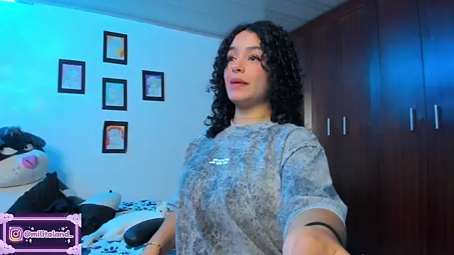 milita houston online show from October 2025 01:03:02 AM